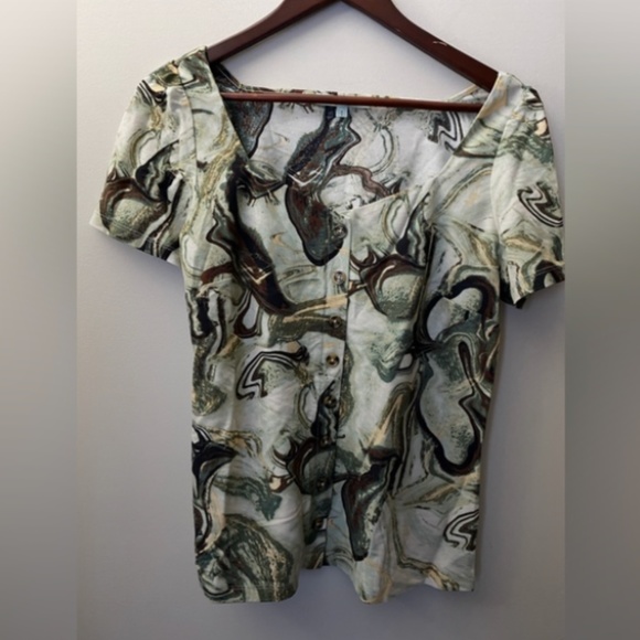 Cleo GREN/BRN Short Sleeved Button up top, MP. Winter Sale - Picture 1 of 5